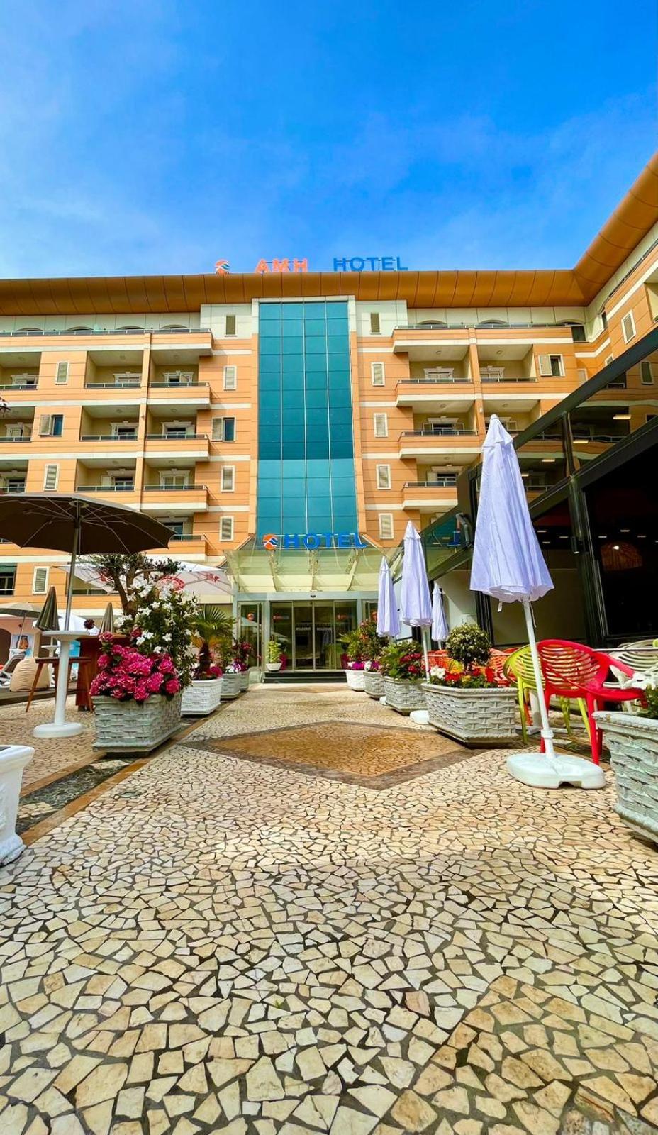 Amh Hotel Драч Екстериор снимка